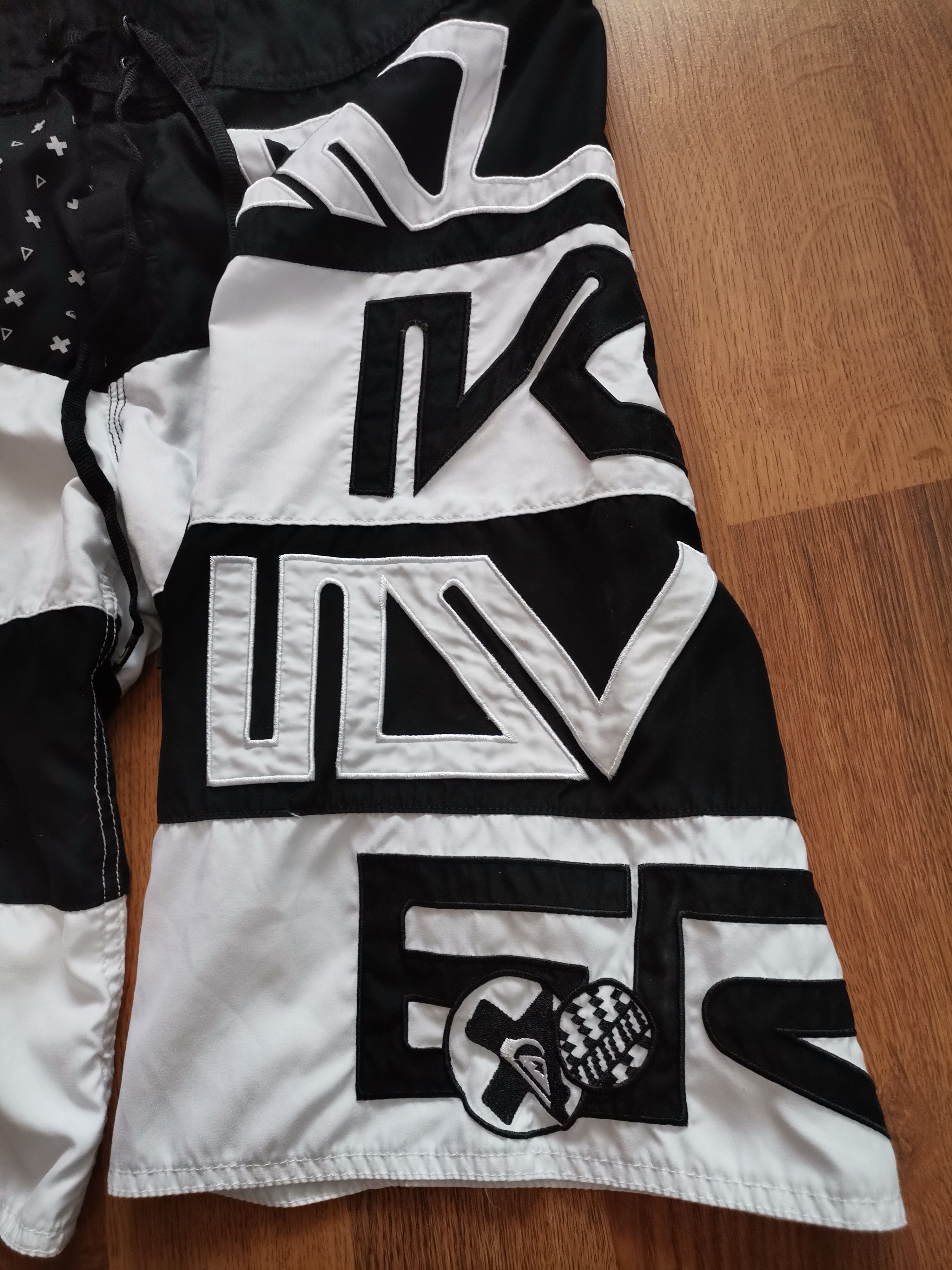 Quiksilver × Vintage Vintage Quiksilver Shorts Size US 32 / EU 48 - 2 Thumbnail