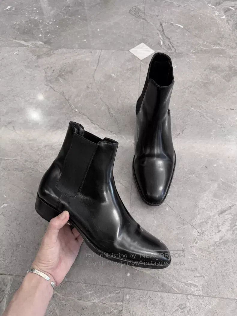 Saint Laurent Paris Saint Laurent Paris Glossy Leather Chelsea Boots Size US 7 / EU 40 - 1 Thumbnail