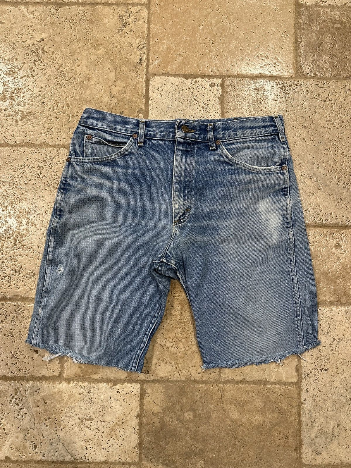Vintage Lee’s Blue Denim Distressed Jean Shorts Jorts 80/90s