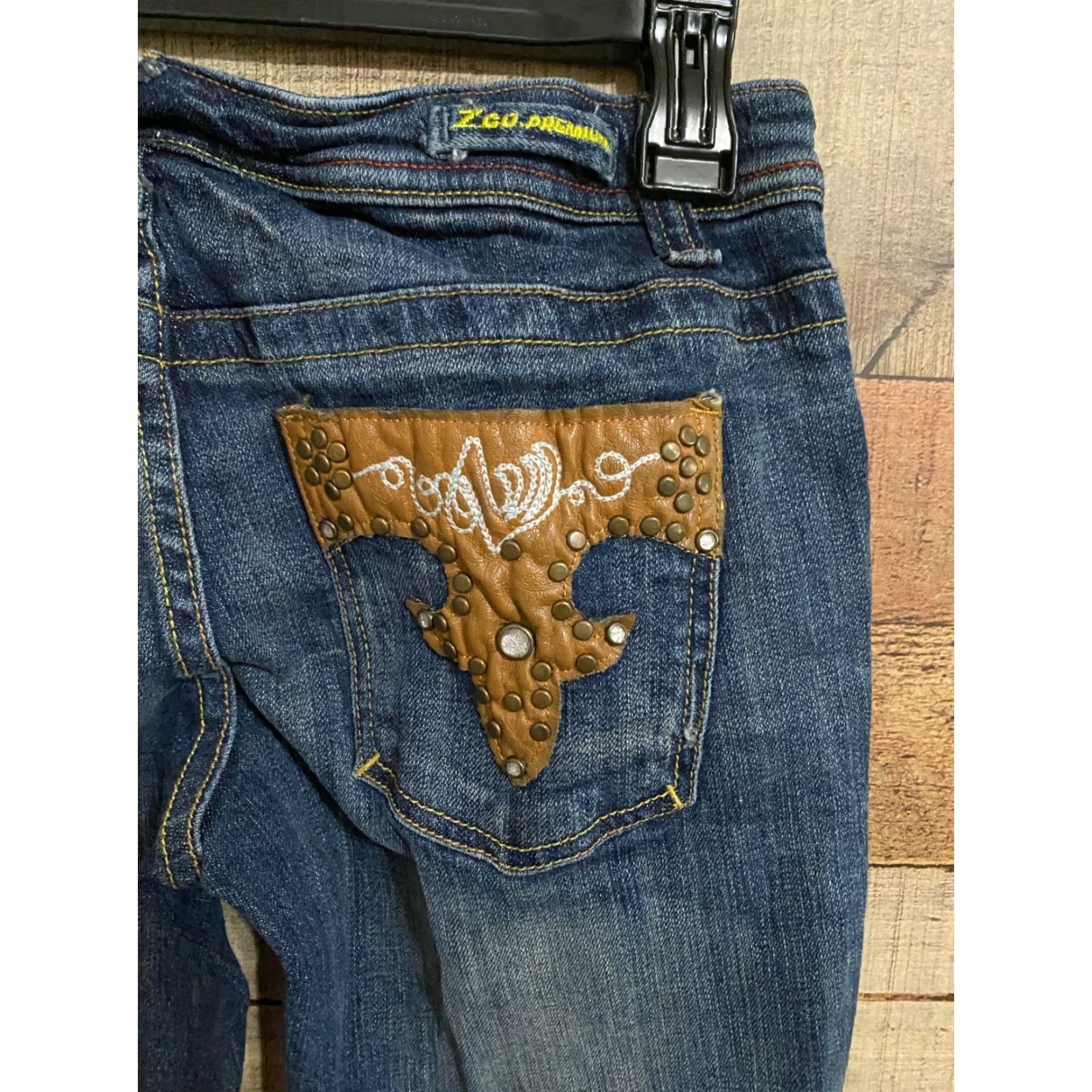 Vintage Zco Jeans Premium Womens Sz 7 Dark Wash pocket accents Blue Jeans Bootscut Casual Womens Size 7 Zco Jeans Size 28" / US 6 / IT 42 - 3 Thumbnail