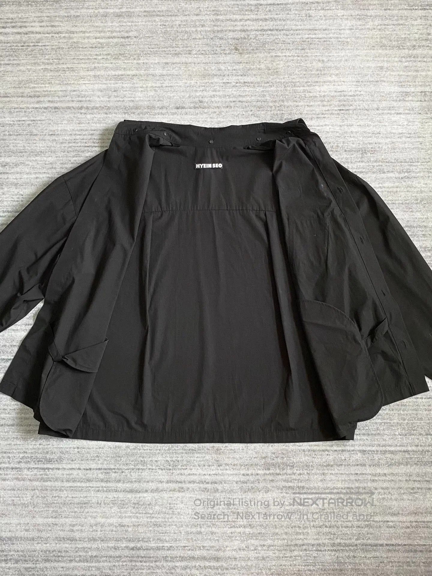 Hyein Seo black pocket shirt with hidden buttons. Size US M / EU 48-50 / 2 - 3 Thumbnail
