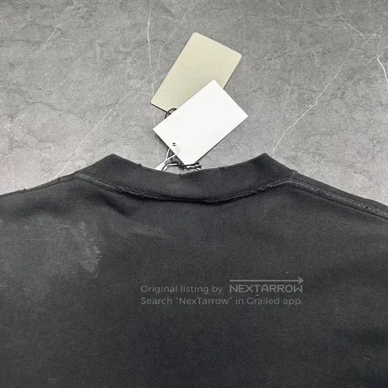 Balenciaga Balenciaga Manchester United Distressed Tee. Size US M / EU 48-50 / 2 - 2 Thumbnail