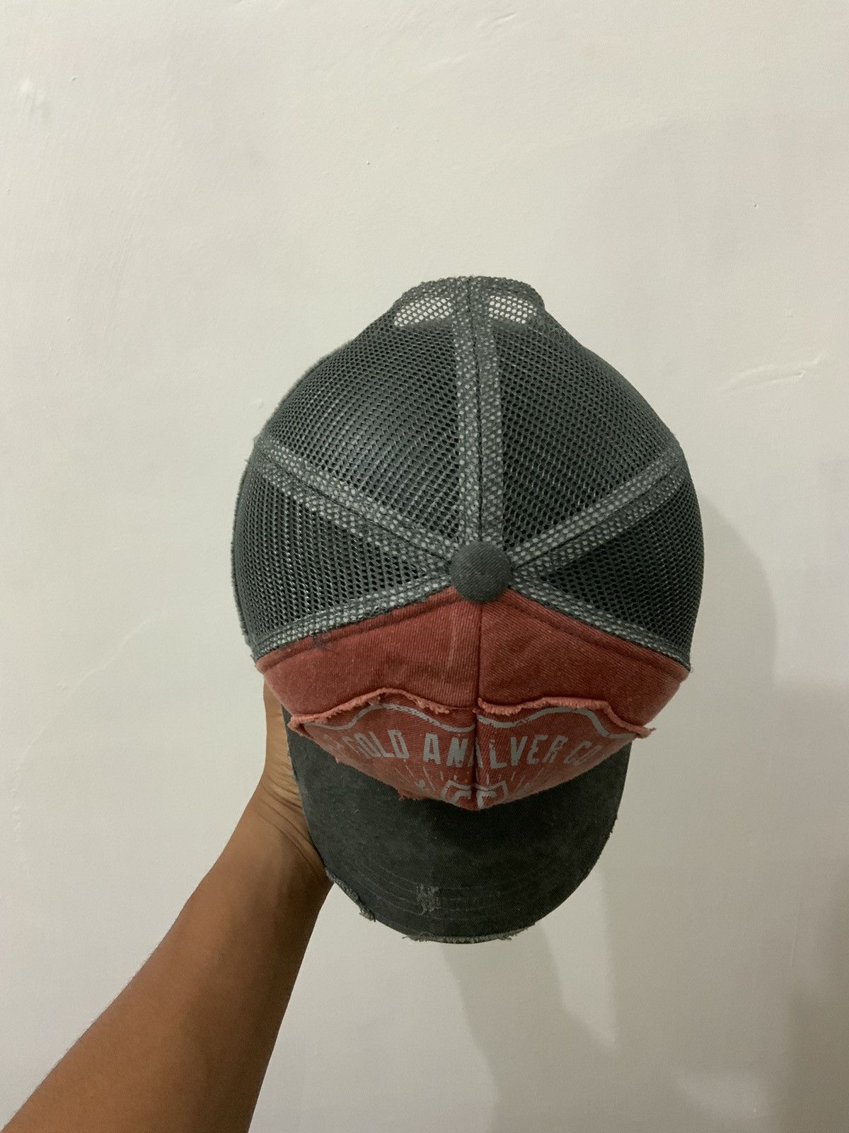 If Six Was Nine Gold & Silver KMRii Style Trucker Hat Size ONE SIZE - 6 Thumbnail