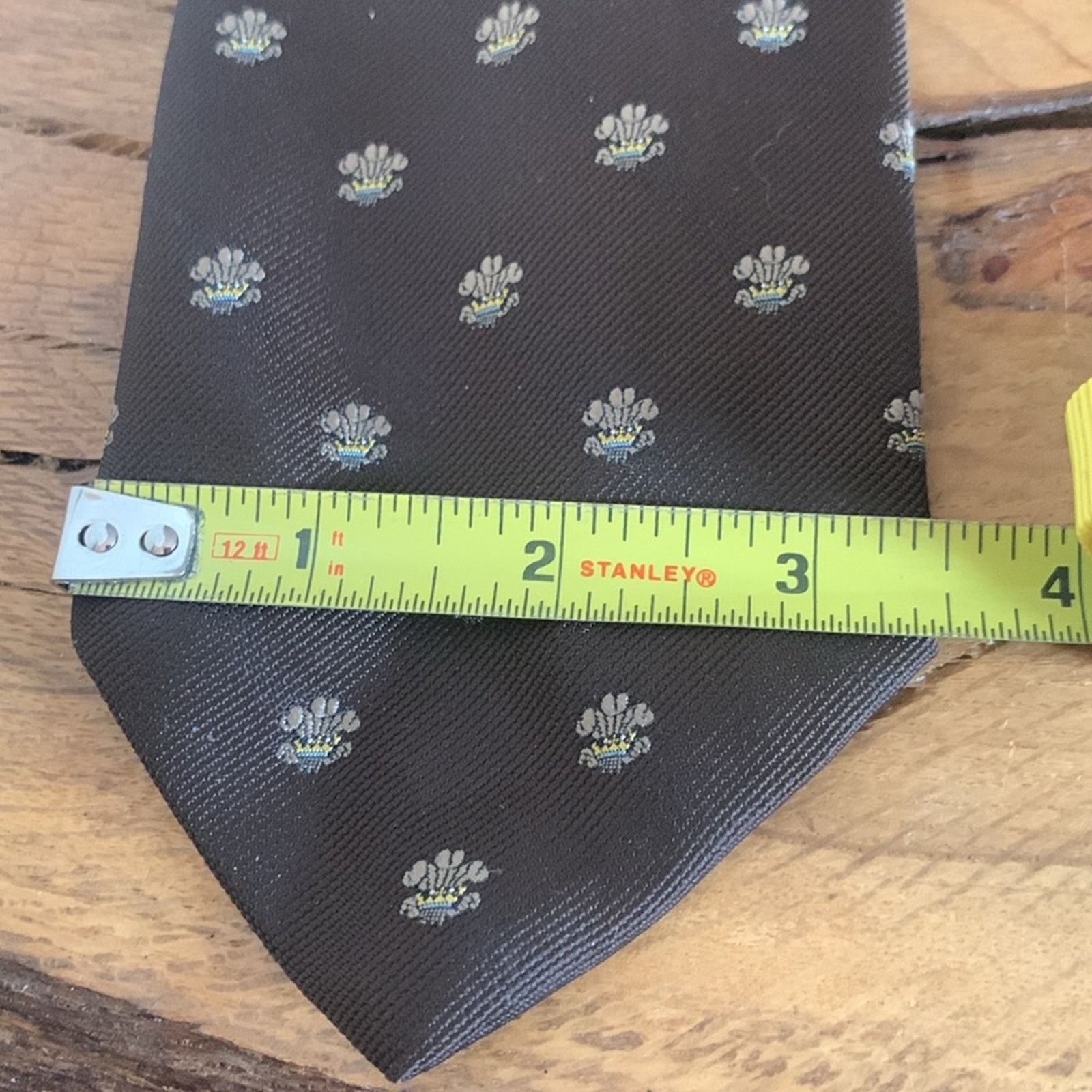 Bill Blass 60’s Bill Blass Prince of Wales 3 feathers crown royal tie Size ONE SIZE - 9 Thumbnail