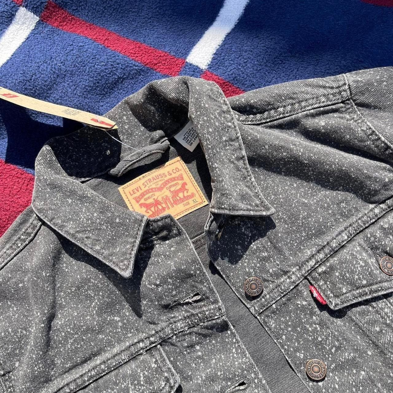 NWT Levi’s grey Paint Splatter Original Trucker Denim Jacket