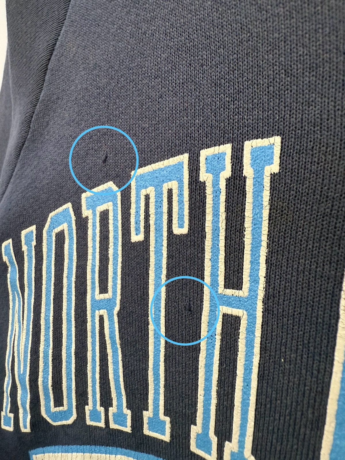 Gabrielle × Jerzees × Vintage 🔥 Vintage 90's North Carolina Tar Heels men's basketball - M Size US S / EU 44-46 / 1 - 6 Thumbnail