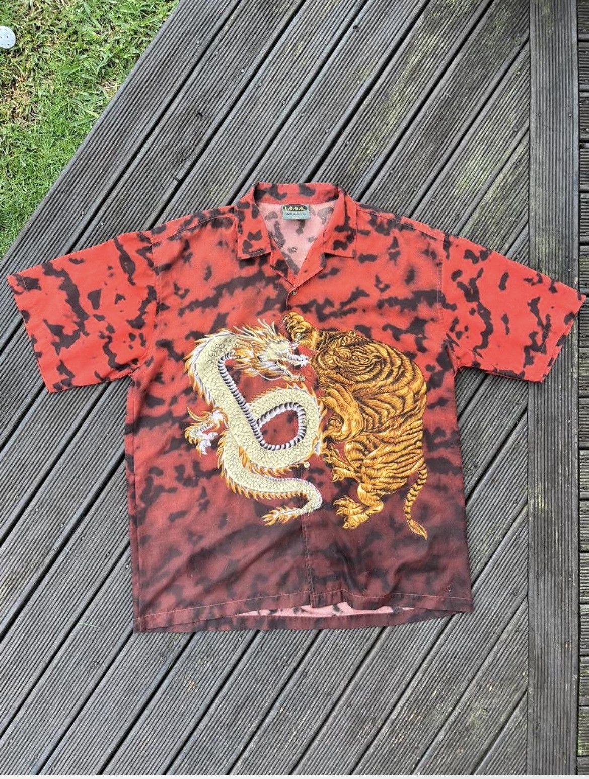 Other Super sick Y2k Vintage Tiger/Dragon graphic button-up shirt Size US L / EU 52-54 / 3 - 1 Thumbnail