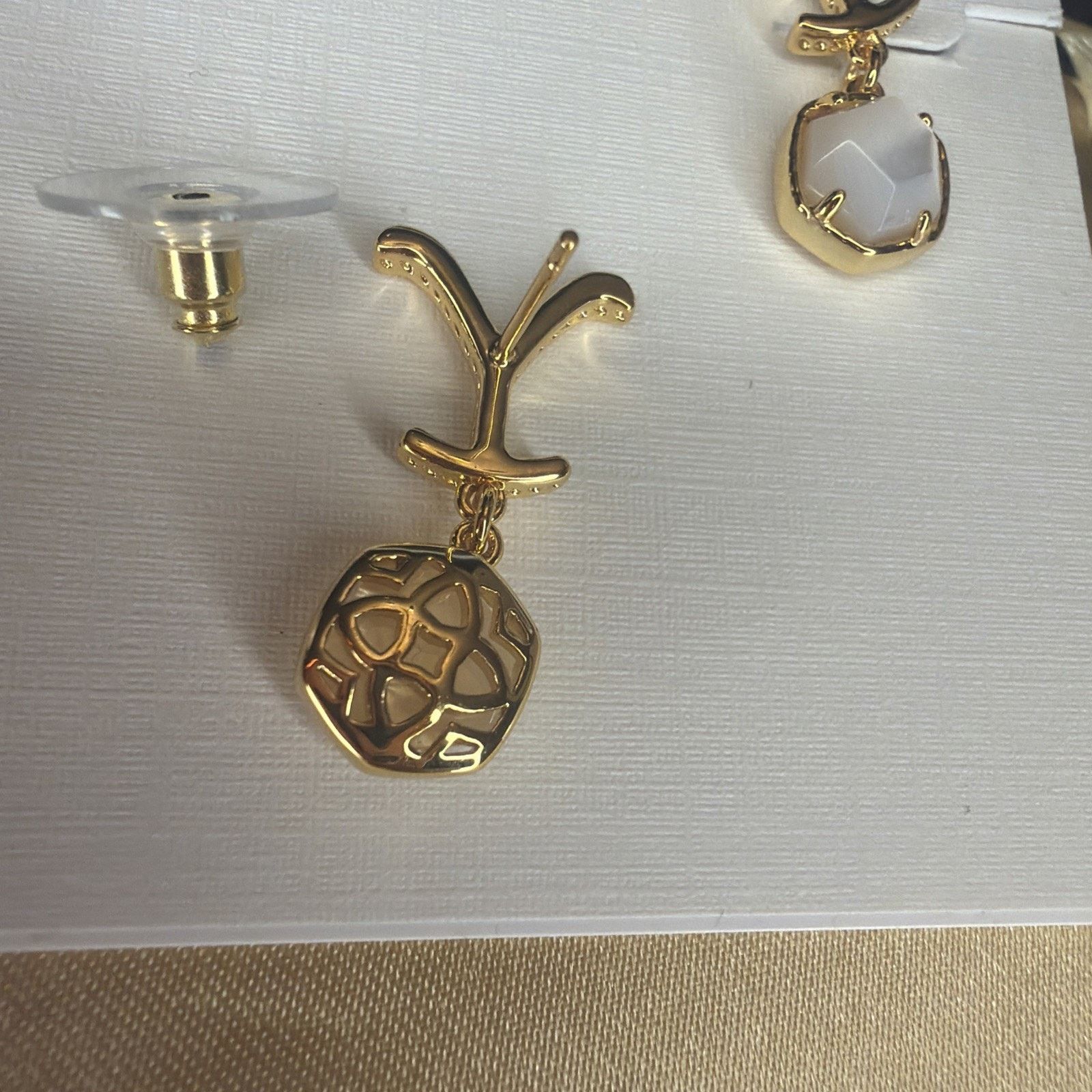 Kendra Scott Kendra Scott x Yellowstone Dutton Drop Earrings Vintage Gold Size ONE SIZE - 9 Thumbnail