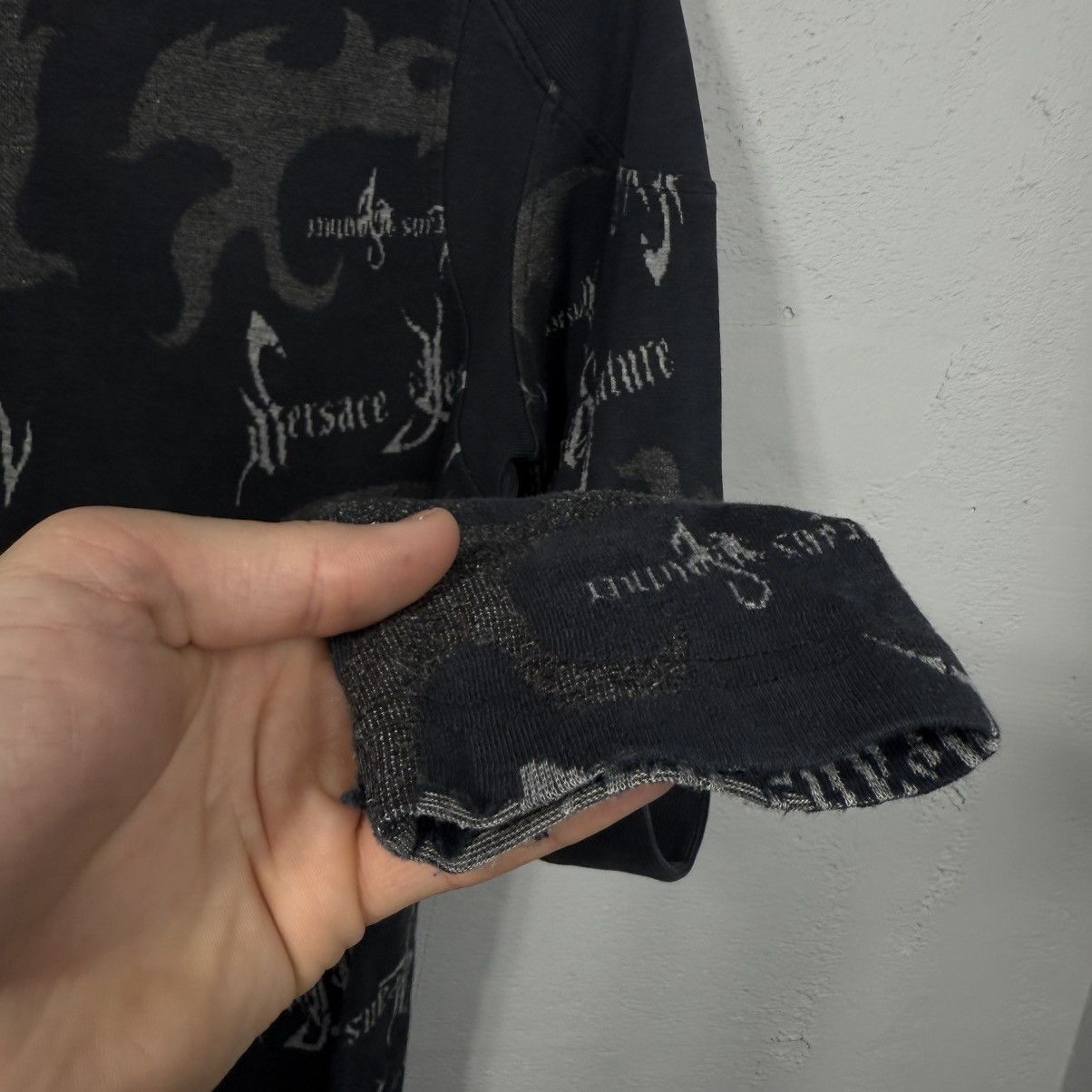 Versace Vintage Avant Garde Long Sleeve Versace Size US L / EU 52-54 / 3 - 4 Thumbnail