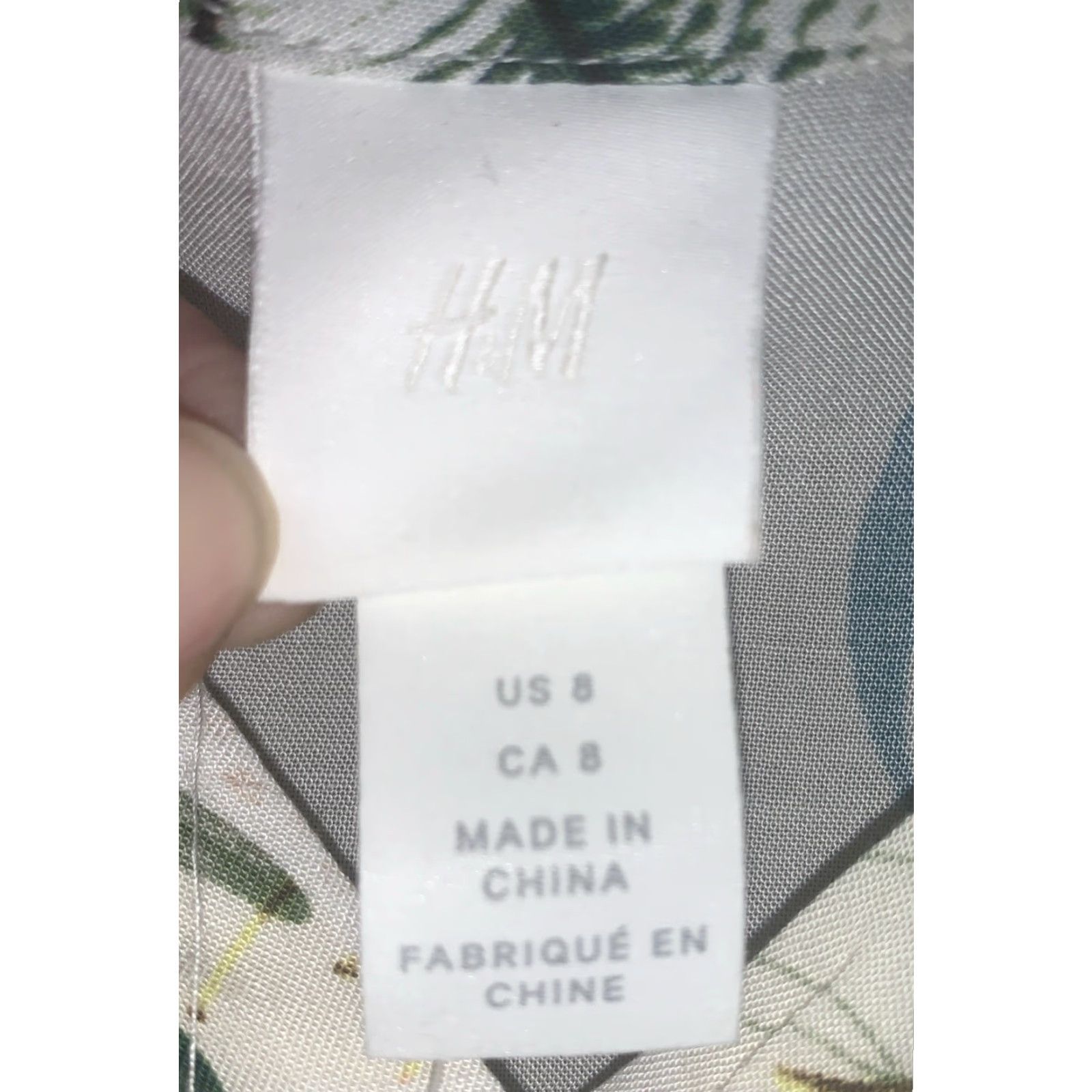 H&M H&M Dress Knee Length Floral V-Neck Multicolor 8 Short Sleeve Pullover Casual Tropical Size M / US 6-8 / IT 42-44 - 2 Thumbnail