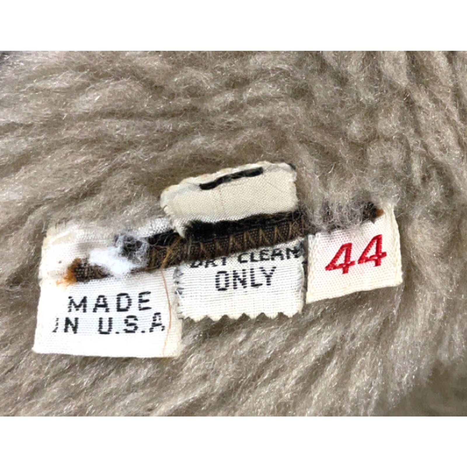 Vintage VTG 70s Beige 3-Button Top Coat Faux Fur Collar Lined Overcoat USA Made 44 Coat Mens Beige 70s VTG Size US XXL / EU 58 / 5 - 5 Thumbnail