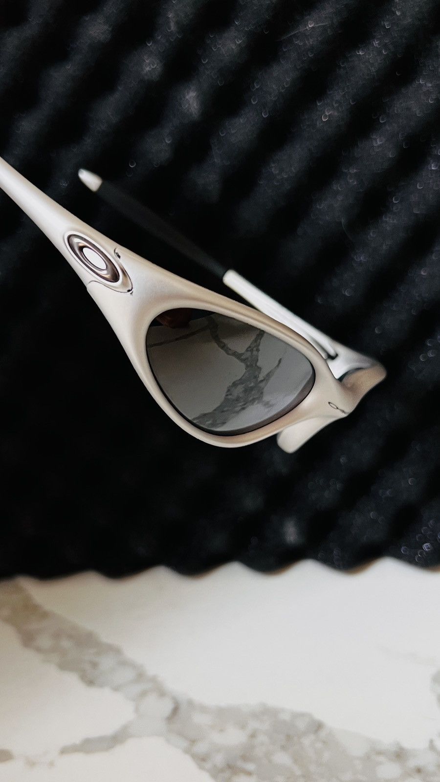 小物 Oakley minute 1.0 silver Y2K 90 vintage Oakley minute 1.0 silver Y2K 90 vintage メンズ