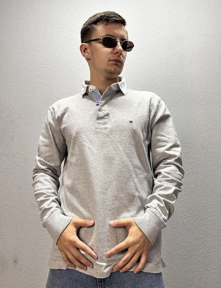 Japanese Brand × Vintage Tommy Hilfiger Regby Long Sleeve Faded Vintage SK8 Size US L / EU 52-54 / 3 - 1 Thumbnail