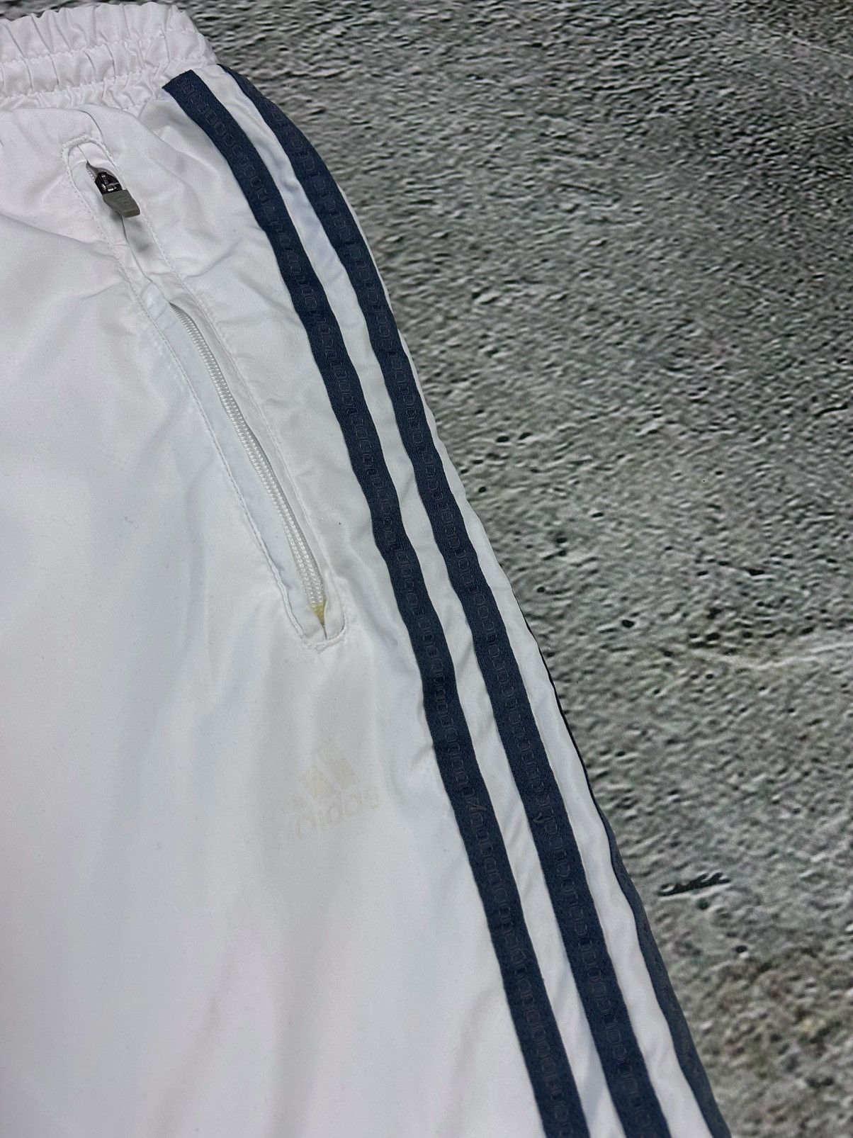 Adidas × Vintage Adidas vintage white track pants small logo 2000s Size US 28 / EU 44 - 3 Thumbnail