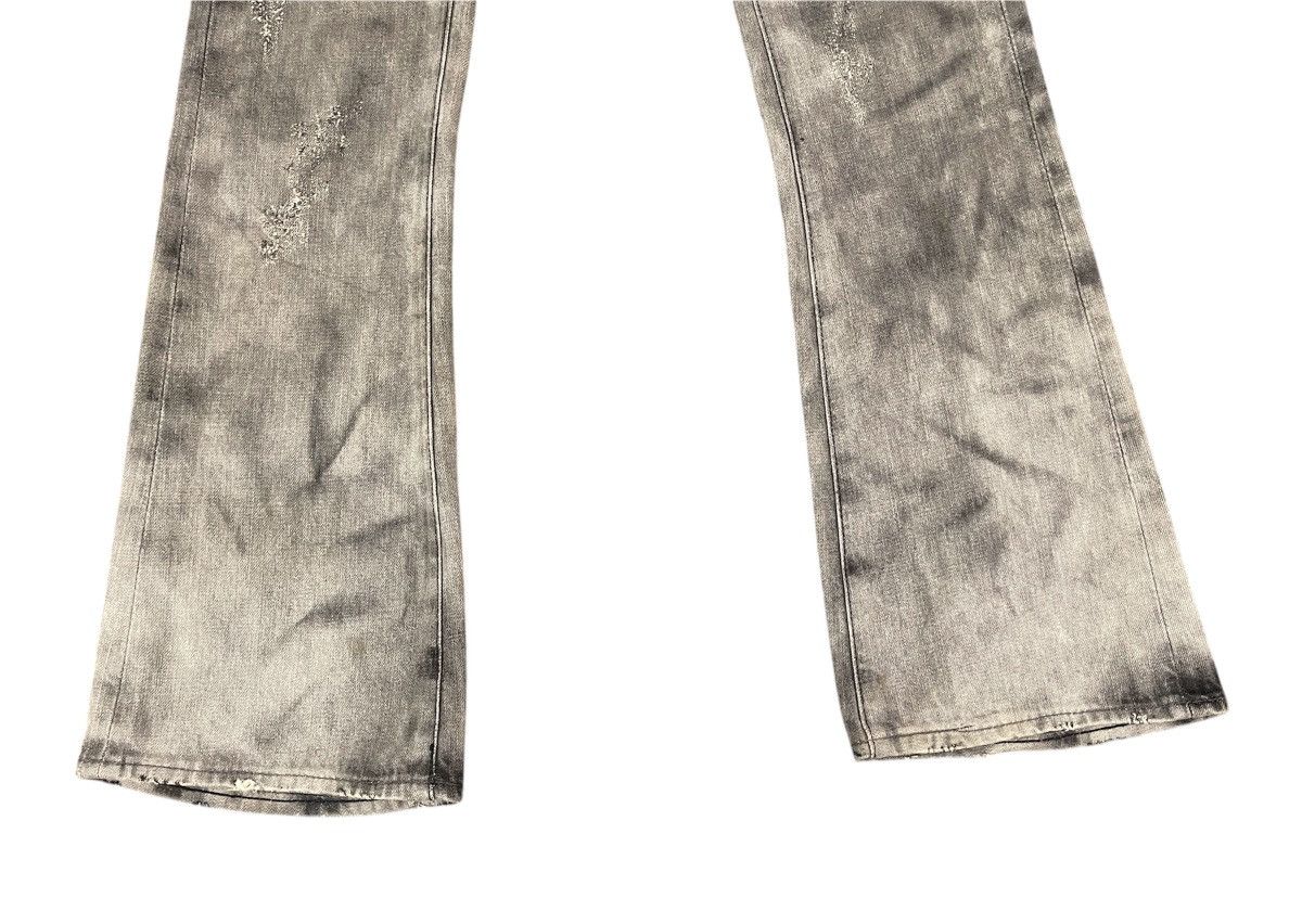 CIVARIZE × If Six Was Nine × Japanese Brand 🔥Rare🔥CIVARIZE Distressed Flare Jeans Size US 31 - 3 Thumbnail