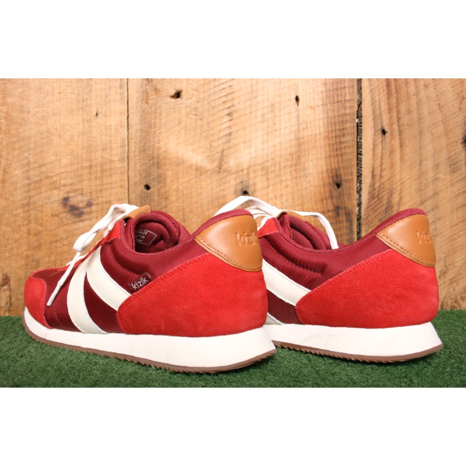 Vintage KIZIK Milan Salsa Red Sneakers Unisex Adults 9.5 11 Women's 11 Extra Details Not Included Size US 10 / IT 40 - 3 Thumbnail