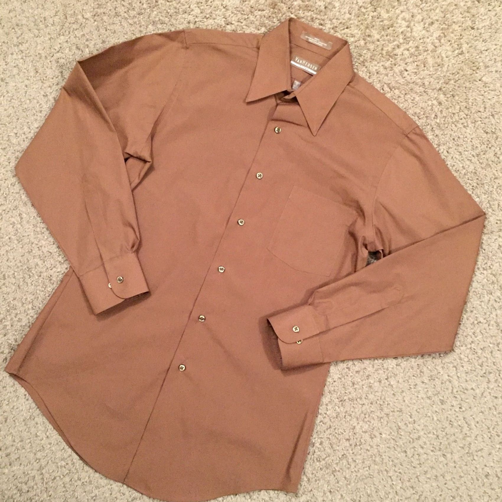 Van Heusen Van Heusen Shirt Mens M Brown Long Sleeve Button-Up Poplin Size US M / EU 48-50 / 2 - 2 Thumbnail