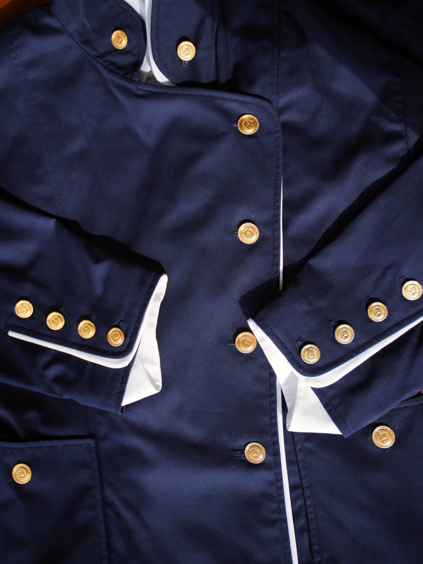 Chanel Chanel 1986 SS Navy Blue Coco Gold-Button Suit FR36 Size XS / US 0-2 / IT 36-38 - 6 Thumbnail