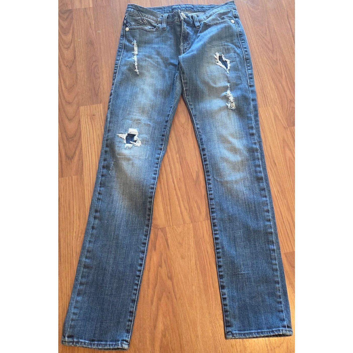 Rock & Republic Rock & Republic Distressed Blue Jeans - Women's Size 6 Size 28" / US 6 / IT 42 - 4 Thumbnail