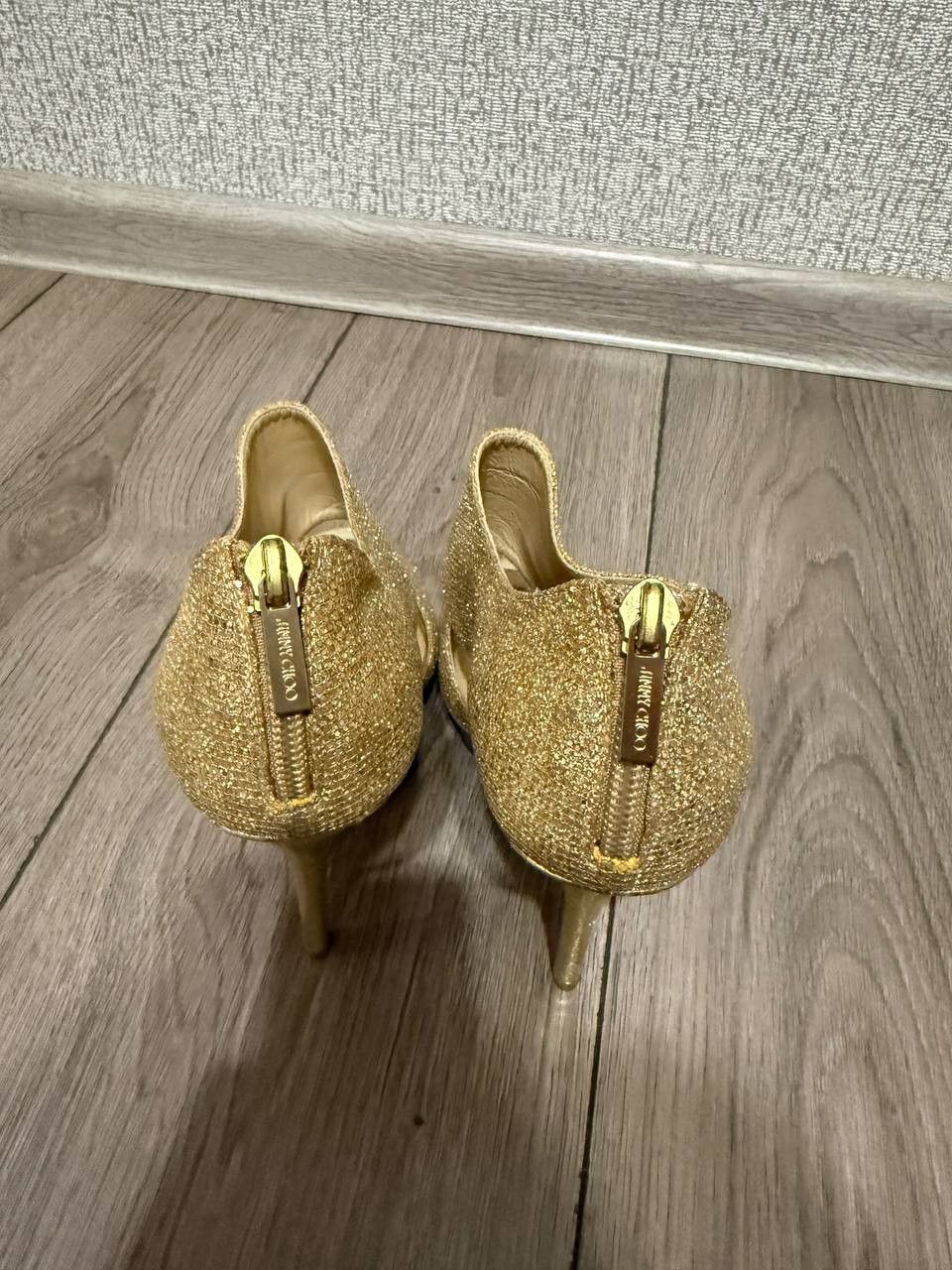 Jimmy Choo Jimmy Choo Heels Ladies Glitter Fabric Gold Size 37 1/2 Size US 7 / IT 37 - 5 Thumbnail