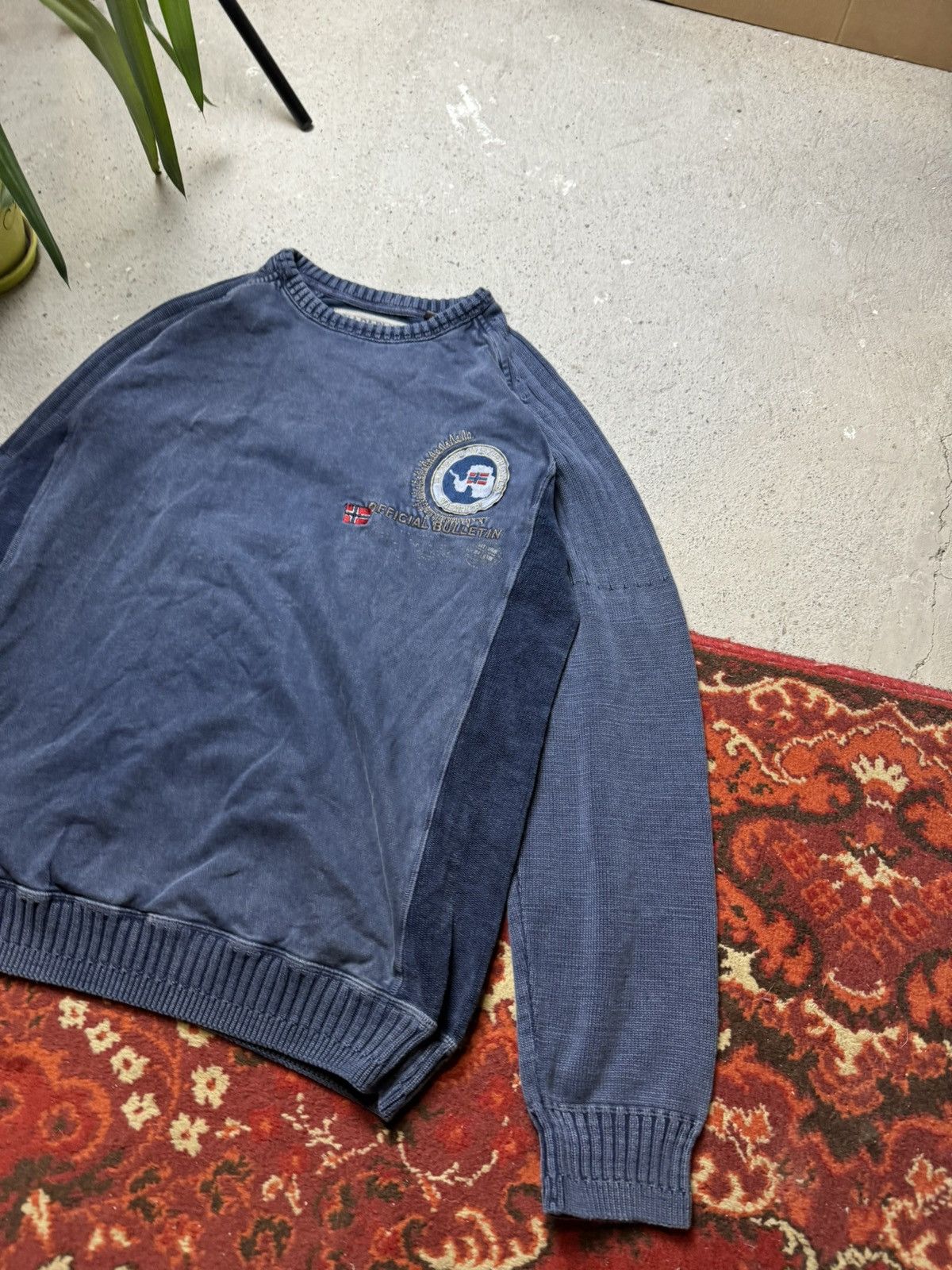 Napapijri × Vintage Vintage Y2K Napapijri Embroidered Expedition Knitted Sweater Size US M / EU 48-50 / 2 - 2 Thumbnail