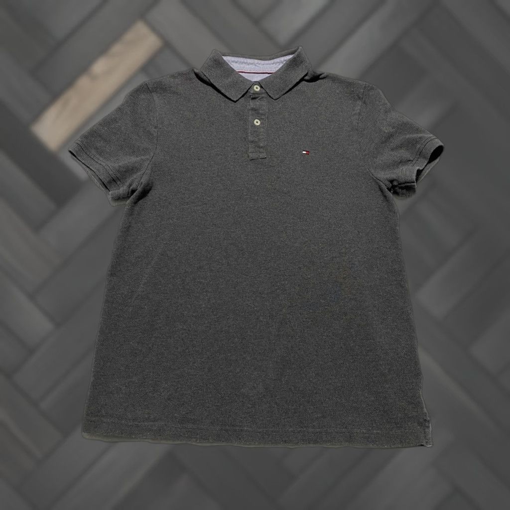Tommy Hilfiger Tommy Hilfiger Polo Shirt Mens Medium Charcoal Gray Short Sleeve Pique Knit Cotton Button-Front Logo Embroidered Size US M / EU 48-50 / 2 - 1 Thumbnail
