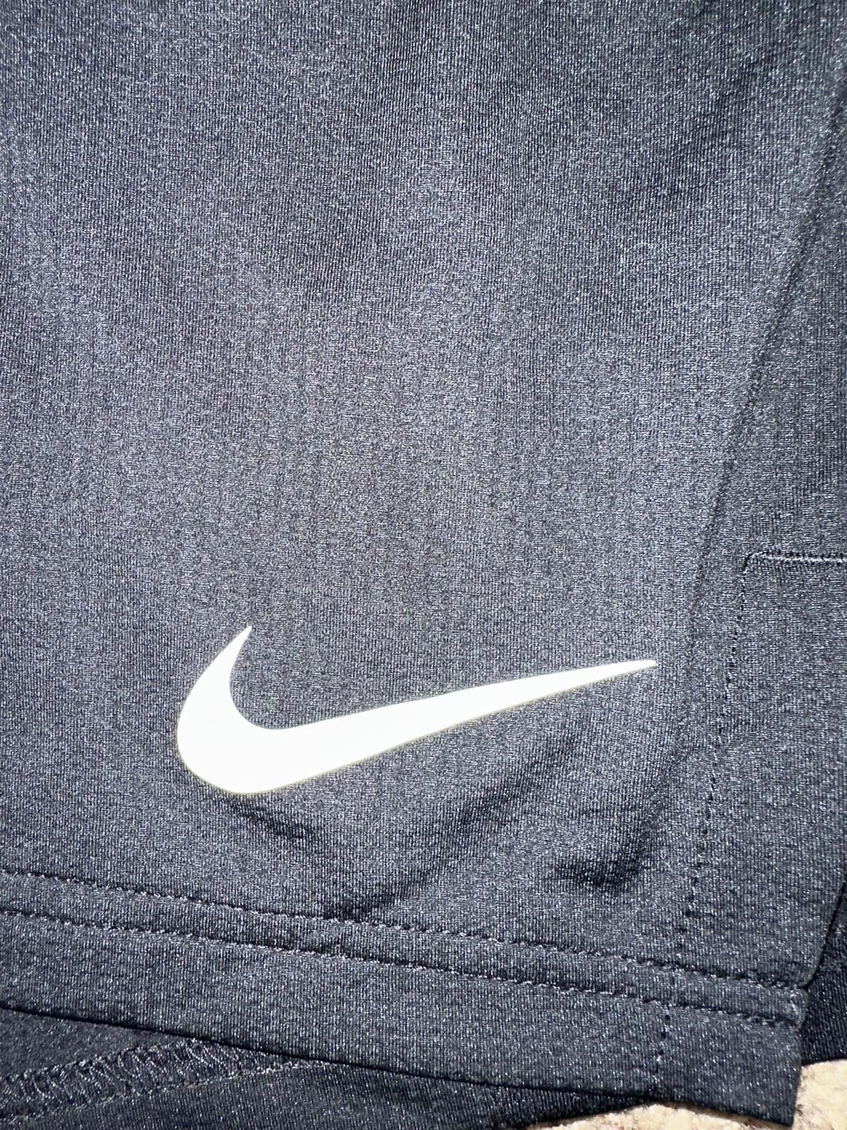 Nike Nike Men's Dri-Fit Standard Fit Dry Hybrid 2.0 Shorts Size US 34 / EU 50 - 2 Thumbnail