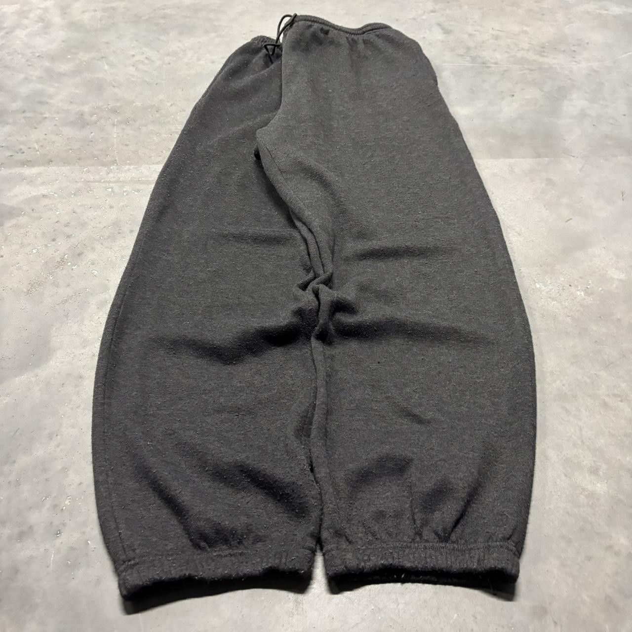 Japanese Brand × Vintage Crazy Vintage Y2K/2000s Dark Grey Essential Sweatpants! Size US 34 / EU 50 - 3 Thumbnail