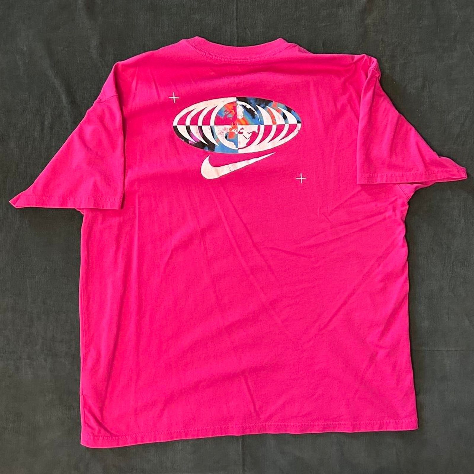 Nike Nike graphic tee with patch Size US L / EU 52-54 / 3 - 4 Thumbnail