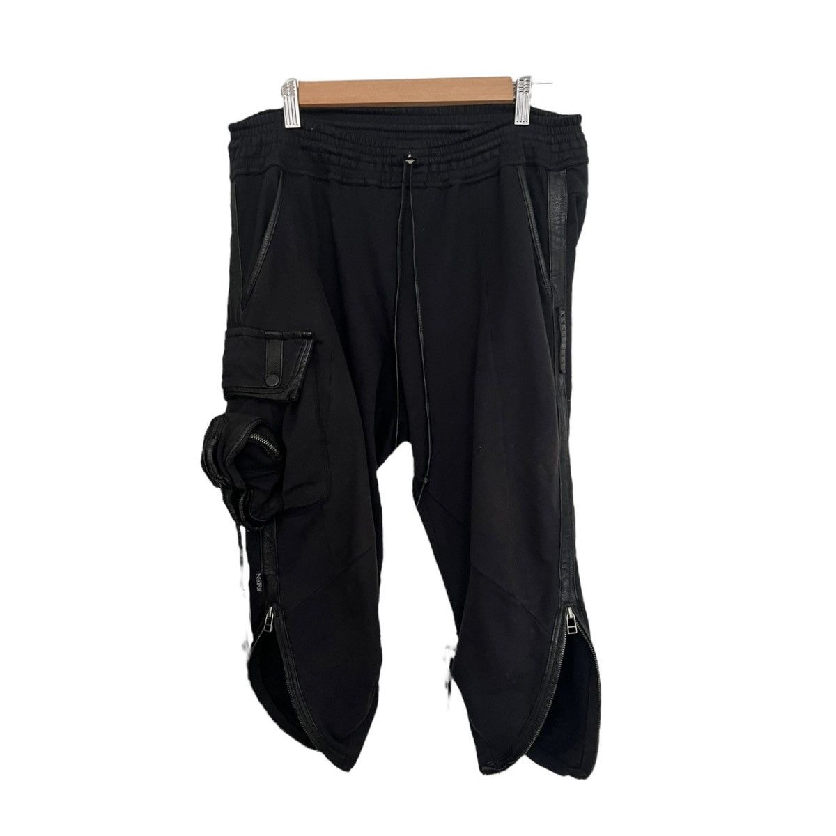 KMRii Kmrii 3d cargo pocket capris Size US 30 / EU 46 - 1 Thumbnail