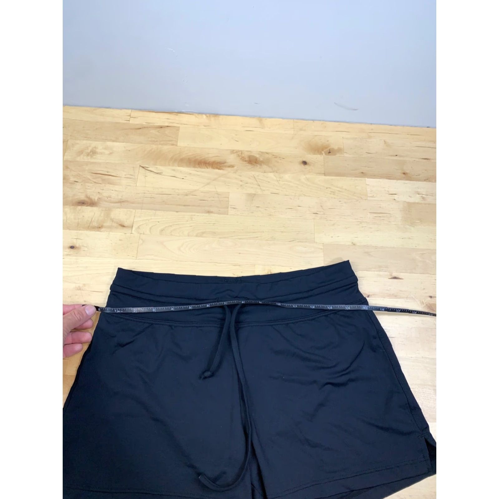 Athleta Athleta Shorts Womens S Black Athletic Lined Pockets Drawstring Gym Training 3 in Inseam Regular Sports Activewear Size 28" / US 6 / IT 42 - 3 Thumbnail