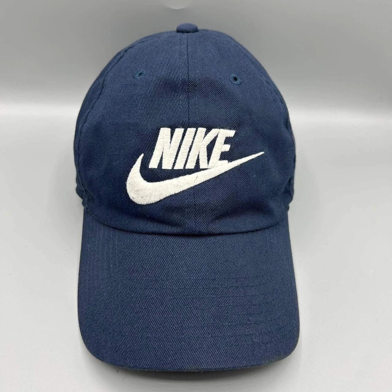 Nike Nike Heritage 86 Hat Men Embroidered Strap Back Cap Cotton Size ONE SIZE - 1 Thumbnail