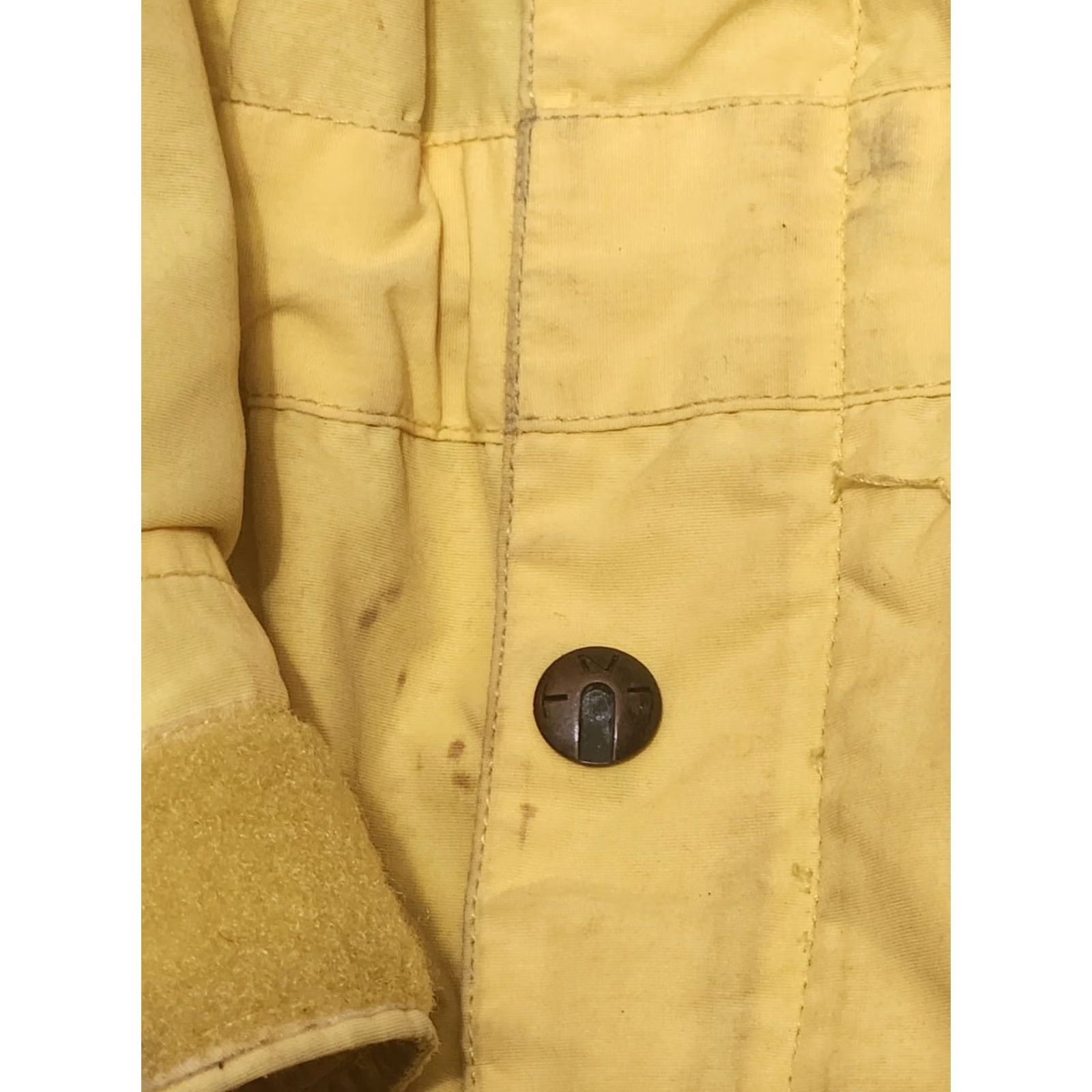 The North Face VINTAGE The North Face Parka Jacket XL Men 90s Black Yellow Nylon Skiing coat Size US XL / EU 56 / 4 - 4 Thumbnail
