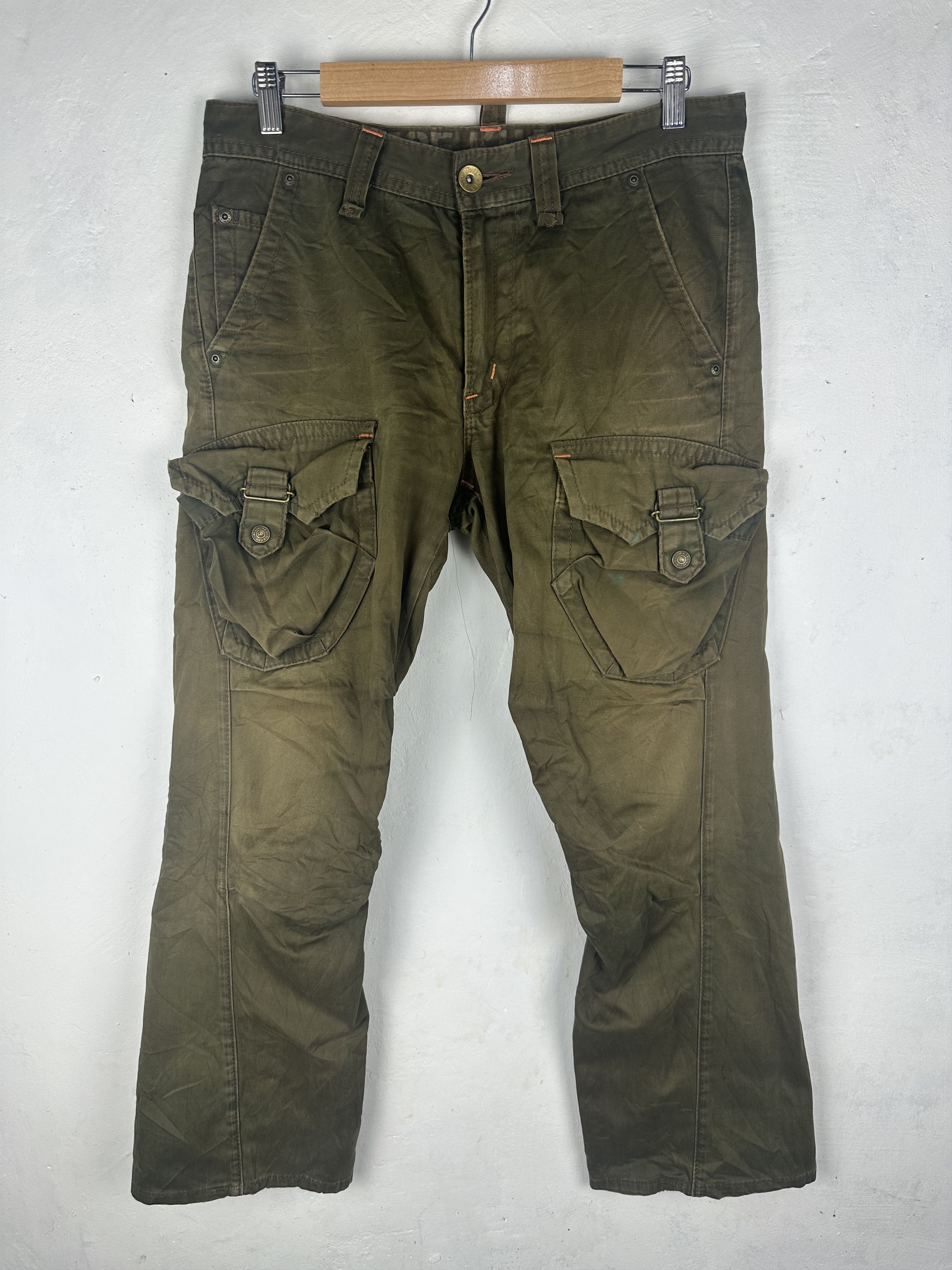 Edwin CARGO PANTS EDWIN TWIST LEG CARGO PANTS MULTIPOCKET Size US 32 / EU 48 - 1 Thumbnail