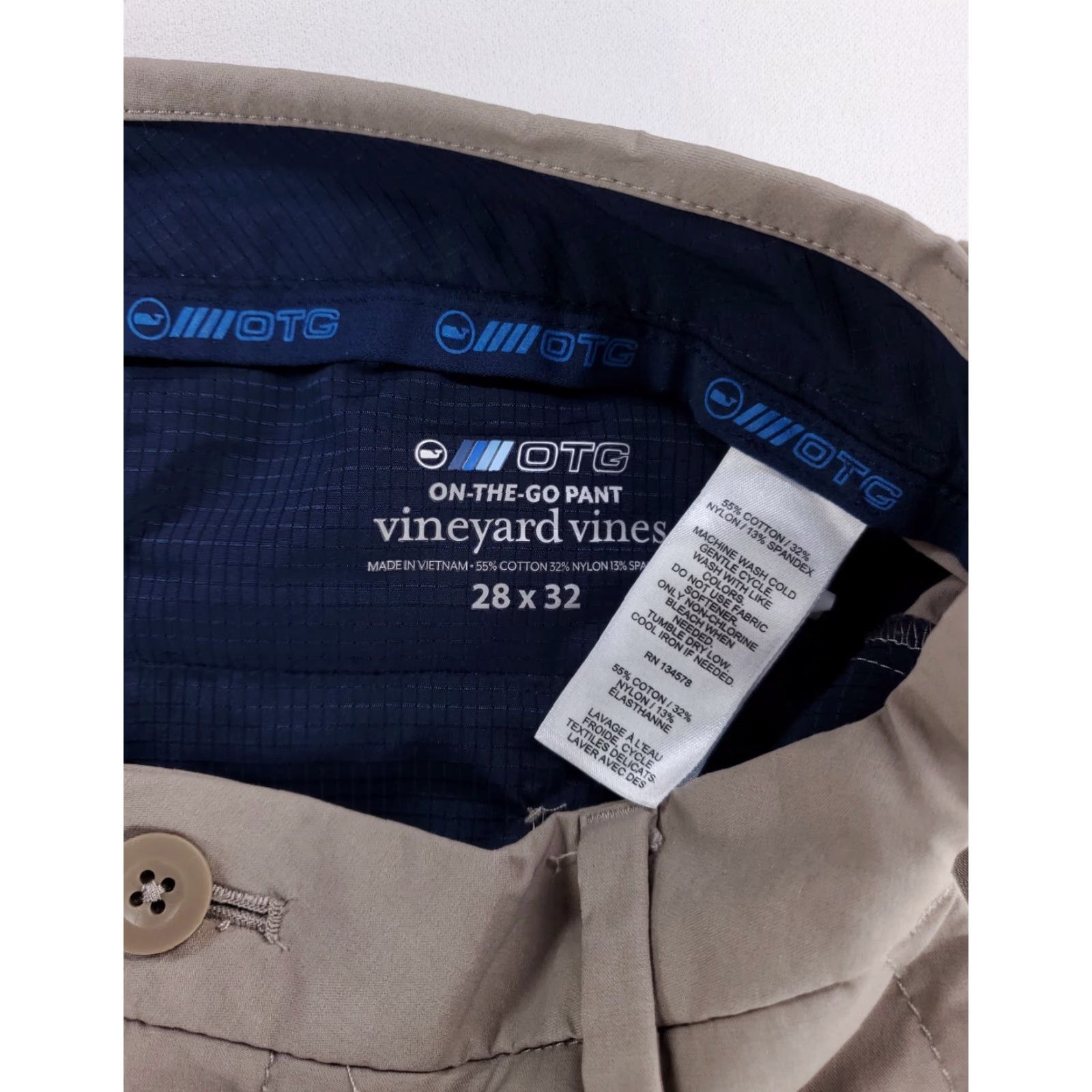 Vineyard Vines Vineyard Vines OTG On the Go Pants Performance Beige Mens 30 x 32 Actual Chino Regular Men 30 Inseam Beige Men No Size Extra Elements Size US 30 / EU 46 - 2 Thumbnail