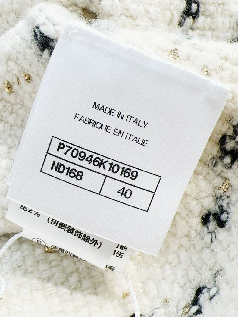 Chanel Chanel 21A Castle Series White Cream Spotted Two Pockets P Size S / US 4 / IT 40 - 6 Thumbnail