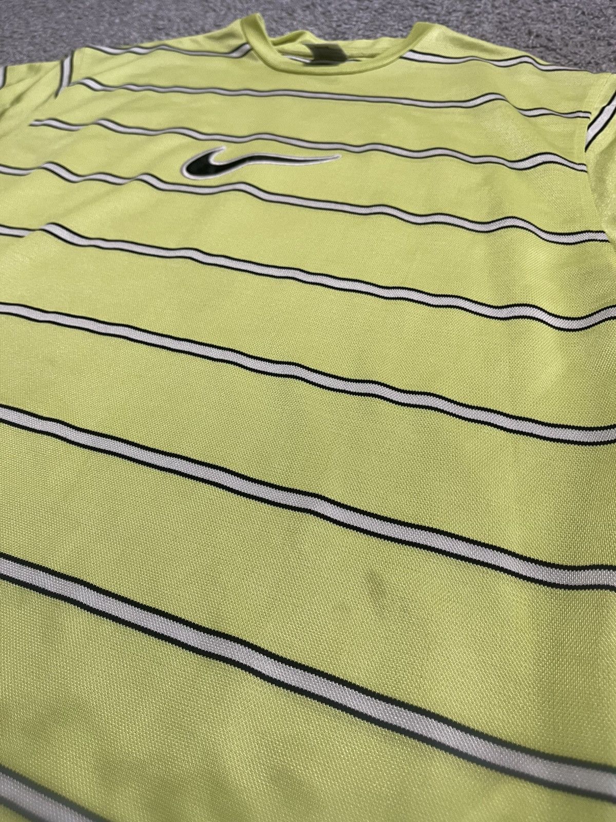 Nike × Vintage 90s NIKE VINTAGE NEON Y2K OVERSIZED DRILL BIG CENTER SWOOSH Size US L / EU 52-54 / 3 - 15 Thumbnail