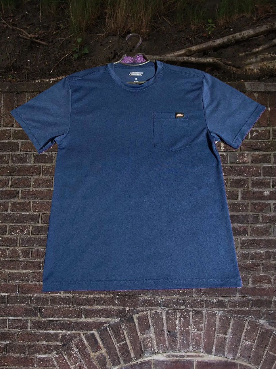 Vintage Vintage Big Graphic Logo Distressed 90’s tee Size US M / EU 48-50 / 2 - 1 Thumbnail