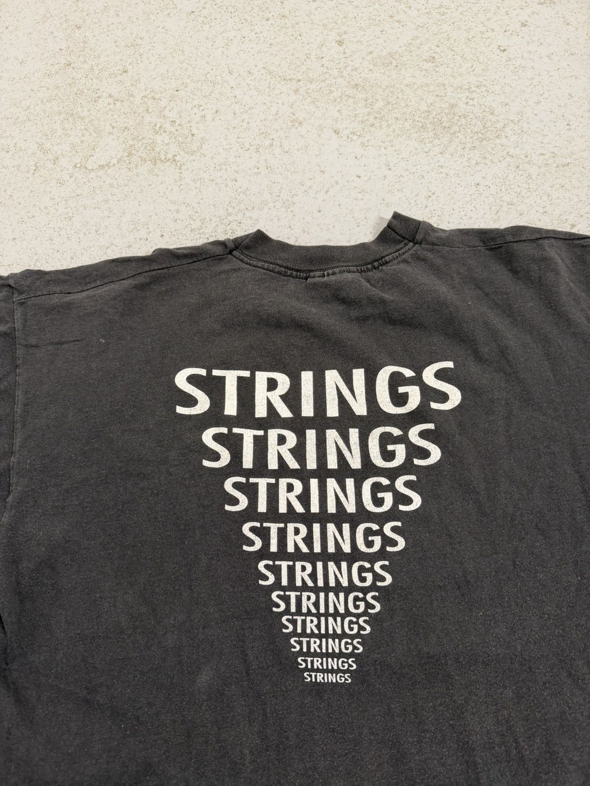 Vintage Vintage Thomastik Infield Vienna Strings Guitar T-Shirt Size US XL / EU 56 / 4 - 9 Thumbnail