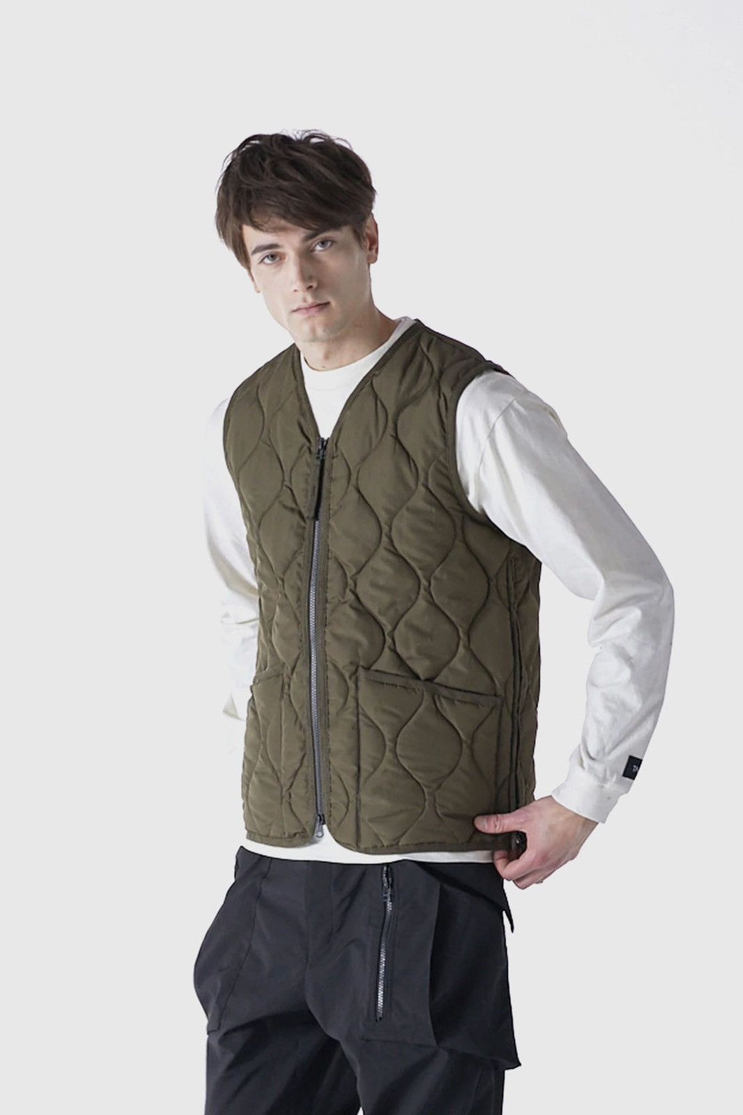 TAION Taion Military Zip V-Neck Down Vest Size US M / EU 48-50 / 2 - 5 Thumbnail
