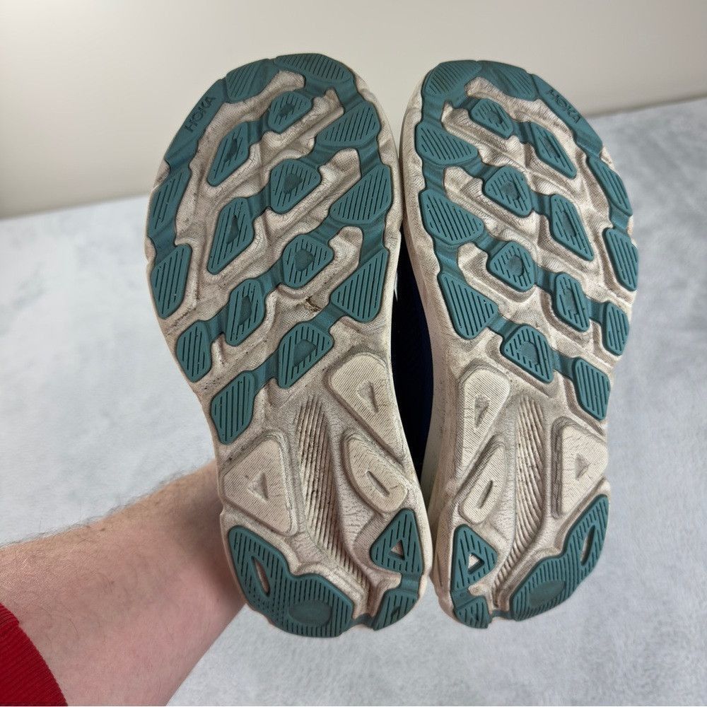Hoka Hoka One One Clifton 9 Women's Size 7.5B US/6 UK/39 1/3 EU Size US 7.5 / IT 37.5 - 4 Thumbnail