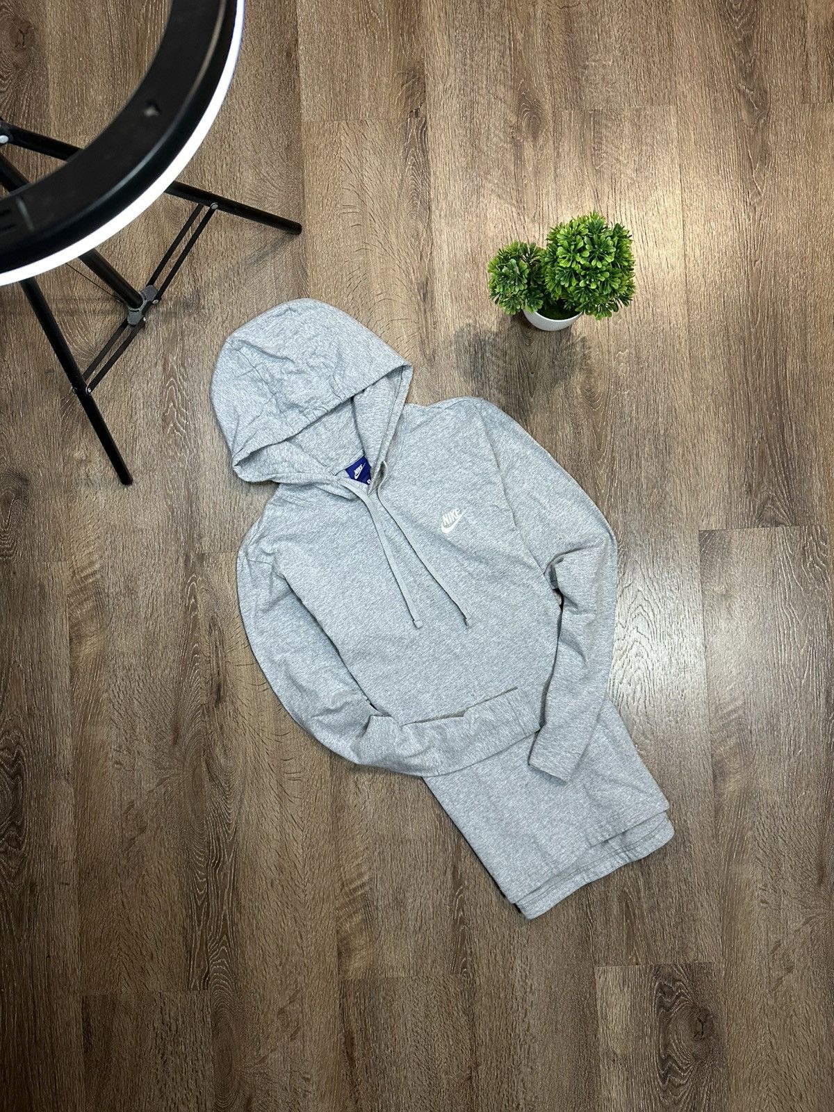 Nike Vintage Nike Hoodie Small Logo Y2K Streetwear Size US S / EU 44-46 / 1 - 1 Thumbnail