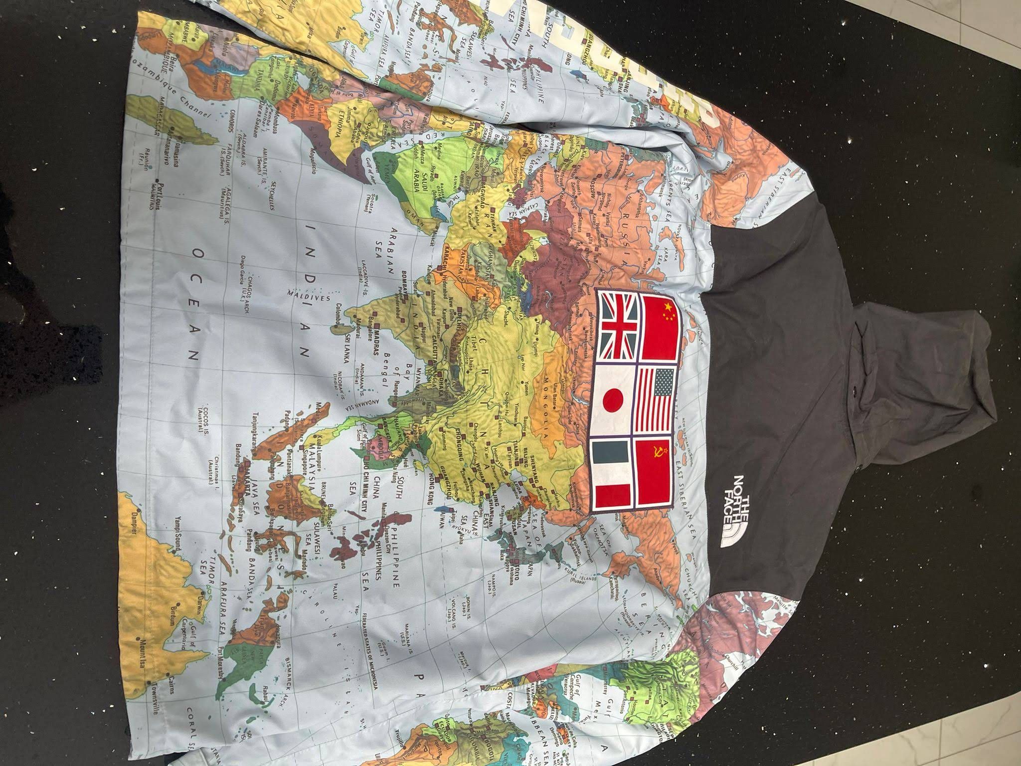 世界の Supreme The North backpack tnf Face EXPEDITION x M ss14 MAP ...