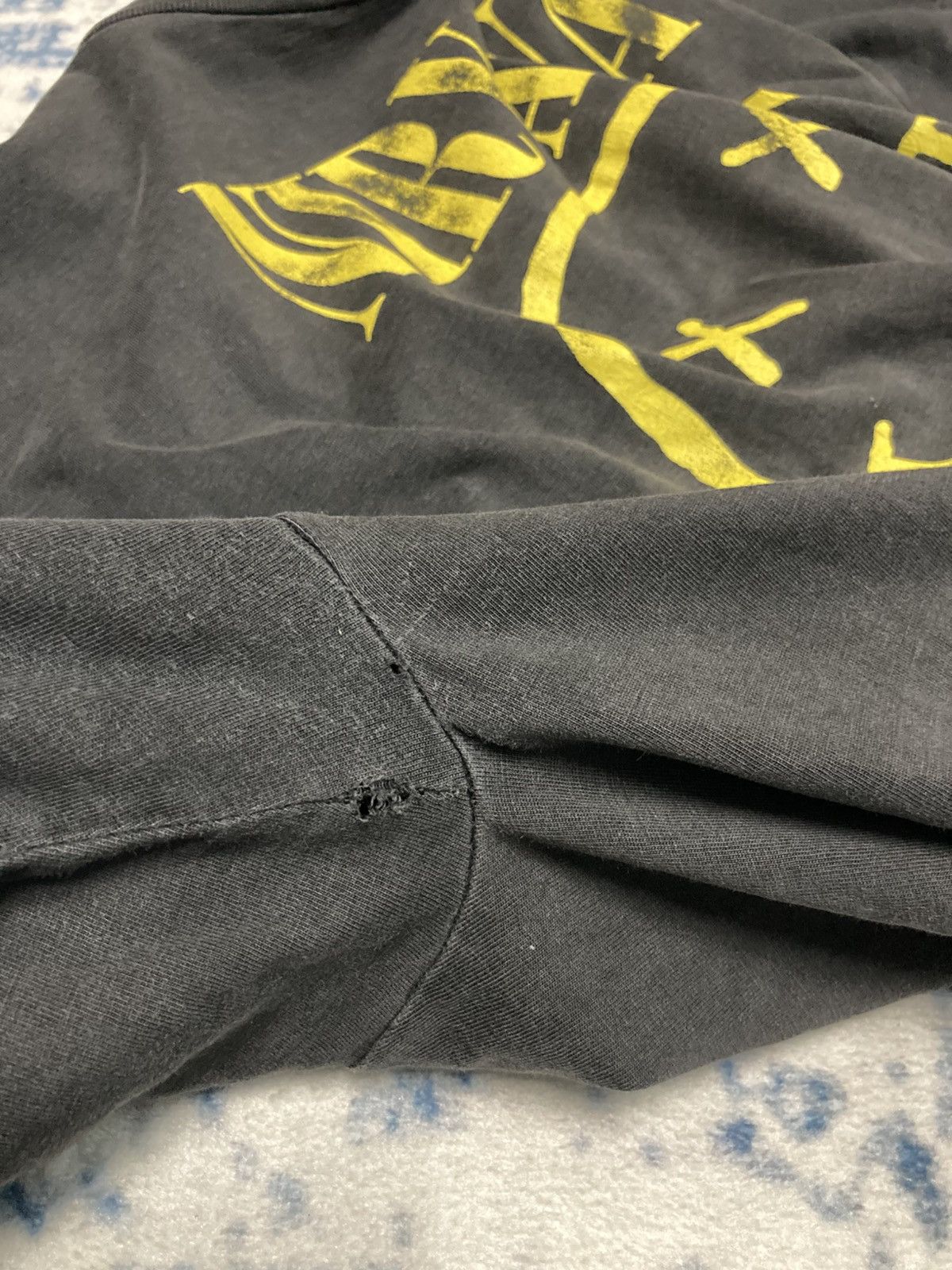Nirvana Vintage 1992 Nirvana Smiley Face L/S T-Shirt Size US L / EU 52-54 / 3 - 11 Thumbnail