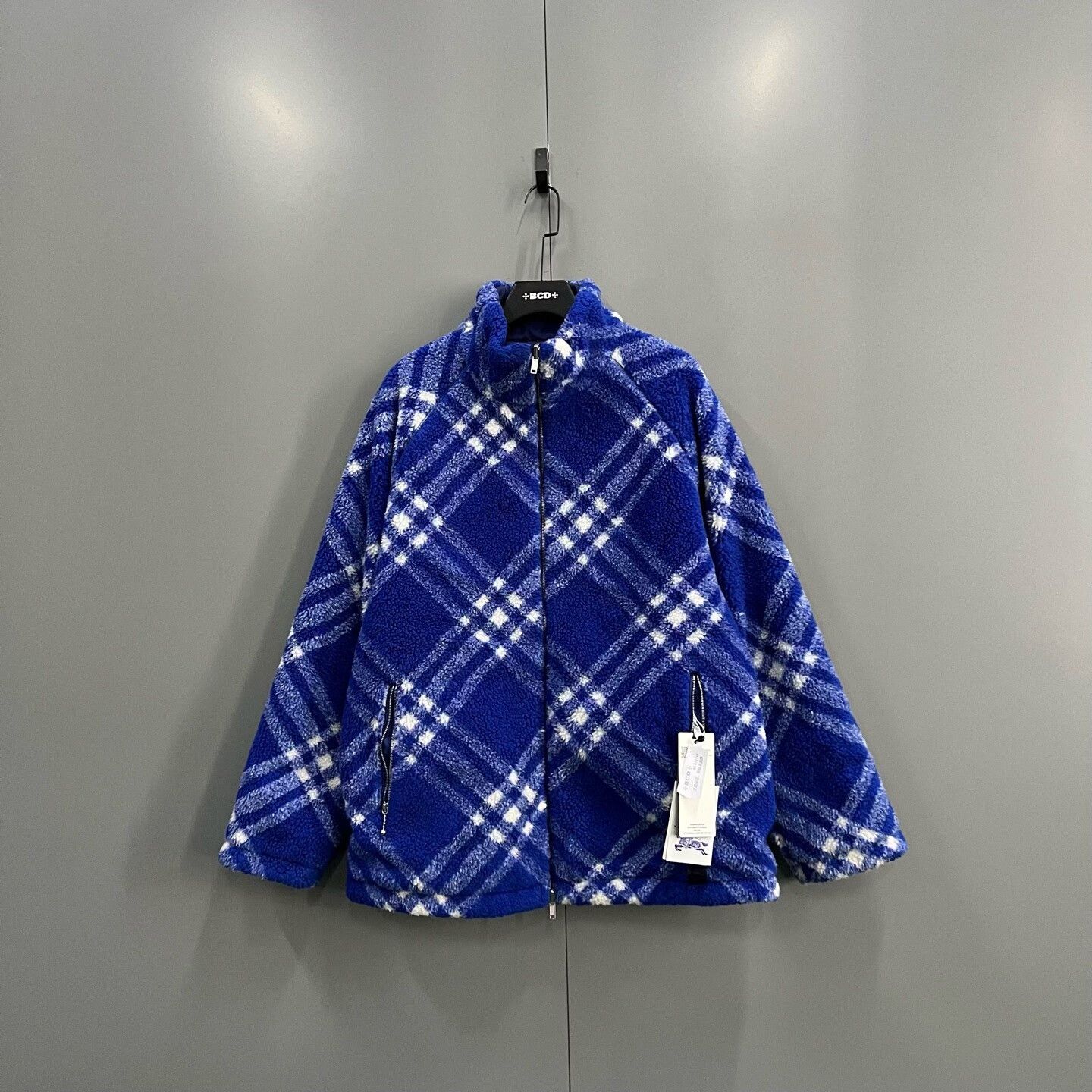 Burberry Burberry Fleece Plaid Light Jacket m Men Size US M / EU 48-50 / 2 - 1 Thumbnail