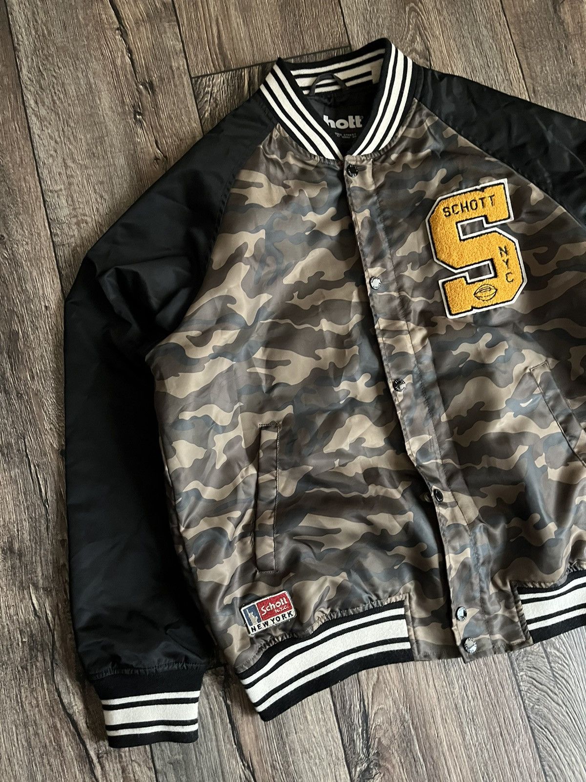 Schott × Vintage Vintage Schott ‘S’ Logo Camo Bomber Jacket NYC Size US XL / EU 56 / 4 - 3 Thumbnail