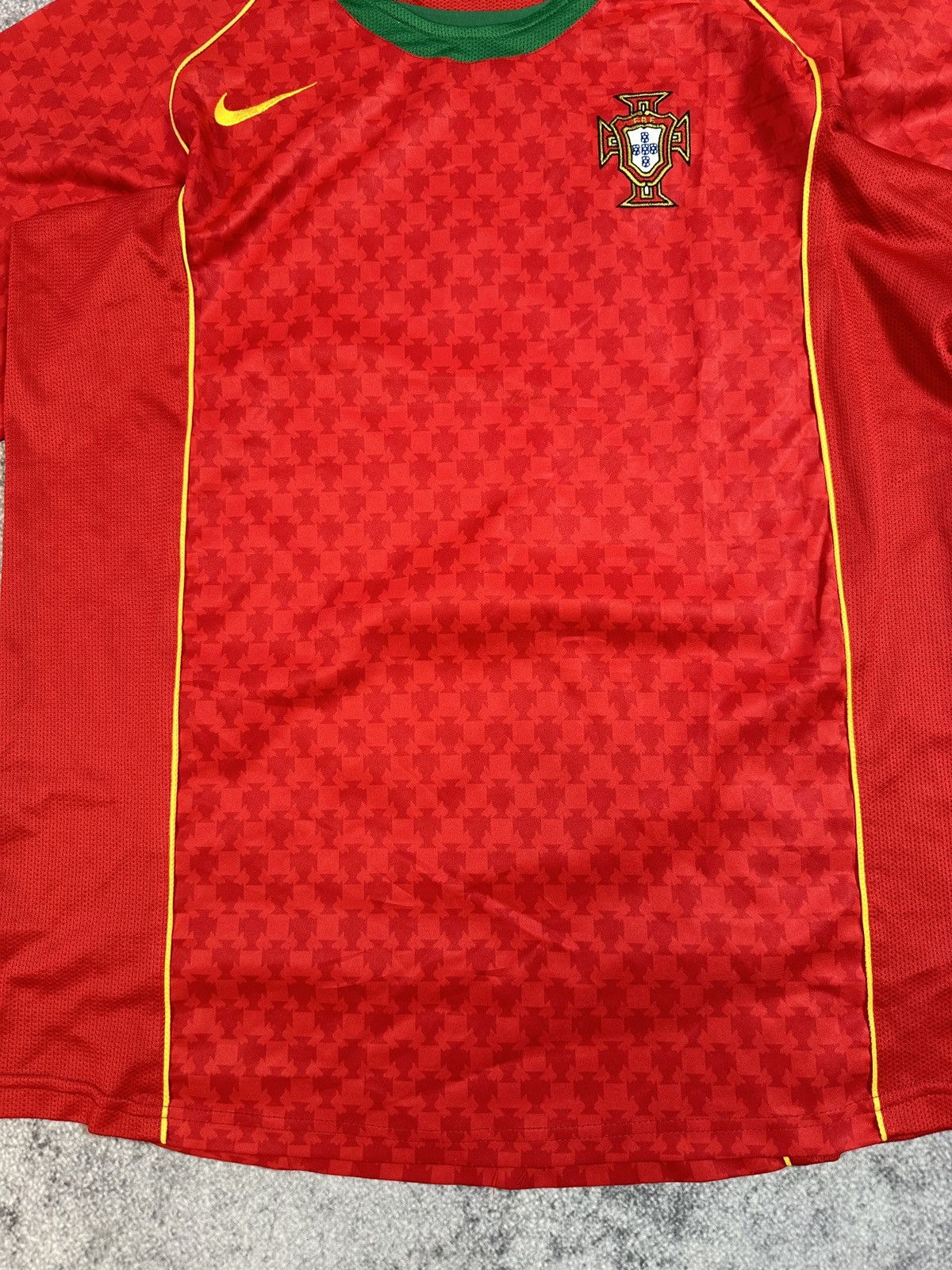 Nike Vintage Nike Portugal Soccer Jersey Blokecore Rare USA Style Size US L / EU 52-54 / 3 - 3 Thumbnail