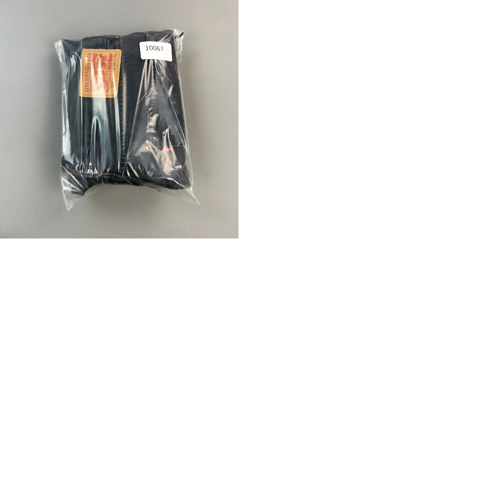 Levi's VINTAGE Levi's 505 Jeans Mens 36x32 Black Denim Regular Fit Zip Fly Casual Size US 36 / EU 52 - 10 Thumbnail