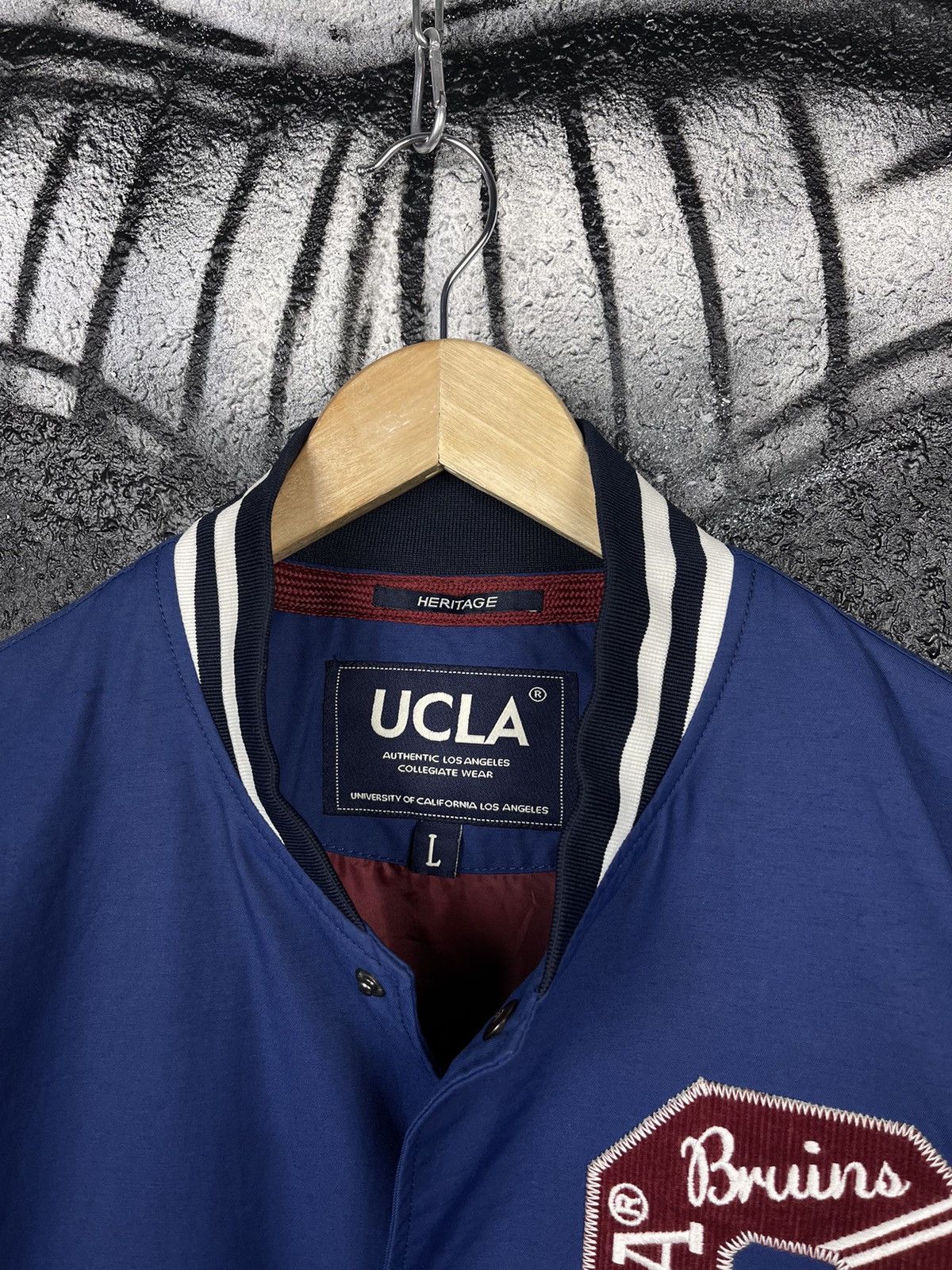 Vintage UCLA Y2K Los Angles College Bomber Jacket Men’s Size Large Size US L / EU 52-54 / 3 - 5 Thumbnail