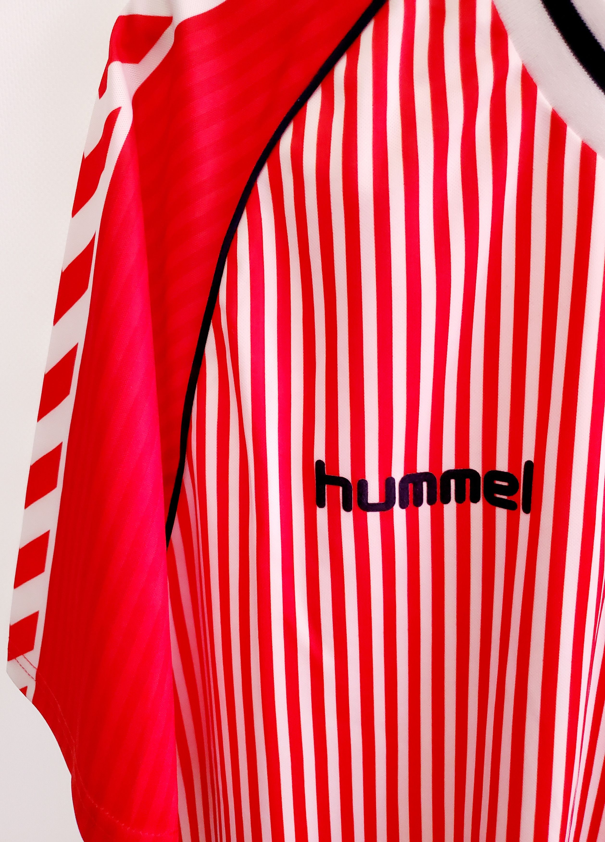 Hummel × Vintage Denmark 1986 #11 M. Laudrup Hummel jersey reprint perfect L Size US L / EU 52-54 / 3 - 6 Thumbnail